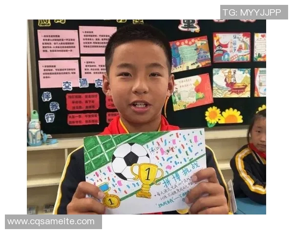 小眼睛足球明星的成长之路与不屈奋斗精神的启示